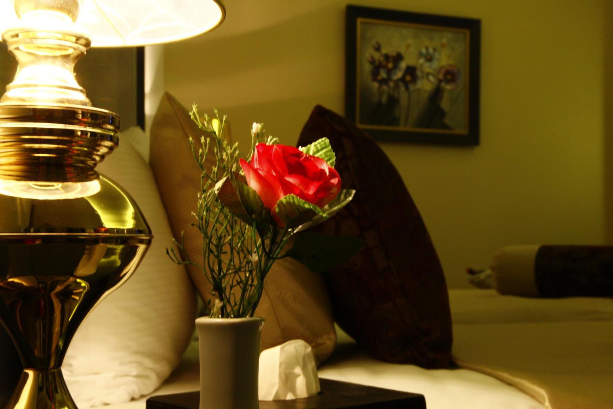 Mirilayon - Old Town Otel 4*
